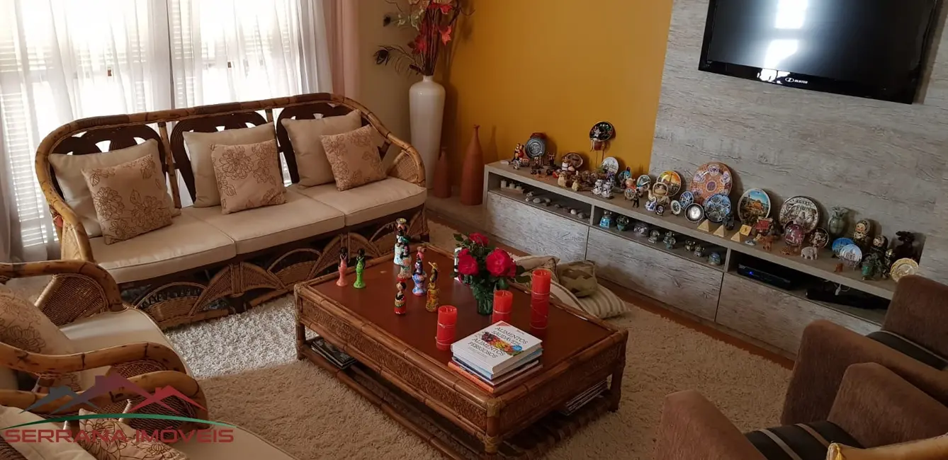 Foto 6 de Casa com 4 quartos à venda, 324m2 em Nova Petropolis - RS