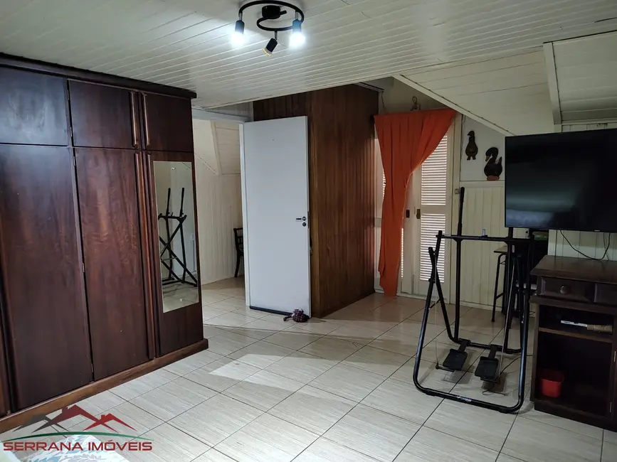 Casa com 4 quartos à venda, 180m2 em Nova Petropolis - RS - imagem 8 Foto 8 de Casa com 4 quartos à venda, 180m2 em Nova Petropolis - RS