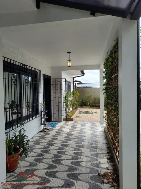 Casa com 4 quartos à venda, 180m2 em Nova Petropolis - RS - imagem 6 Foto 6 de Casa com 4 quartos à venda, 180m2 em Nova Petropolis - RS