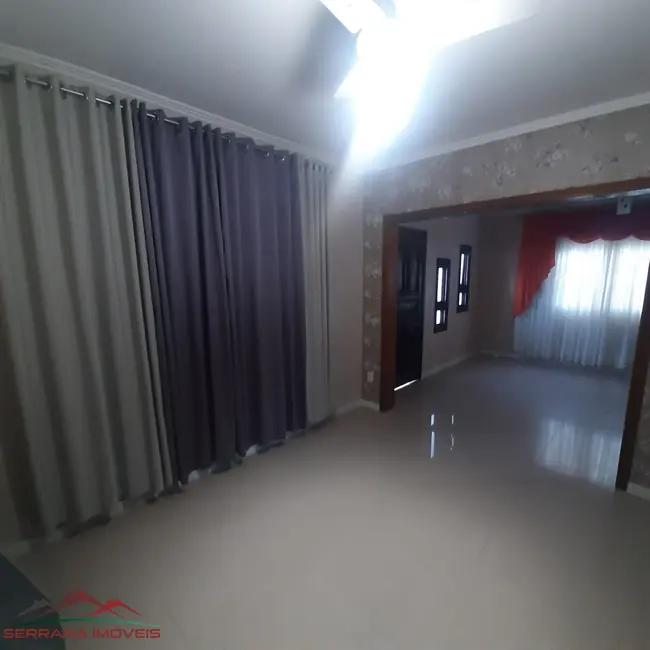 Casa com 3 quartos para alugar, 150m2 em Nova Petropolis - RS - imagem 8 Foto 8 de Casa com 3 quartos para alugar, 150m2 em Nova Petropolis - RS