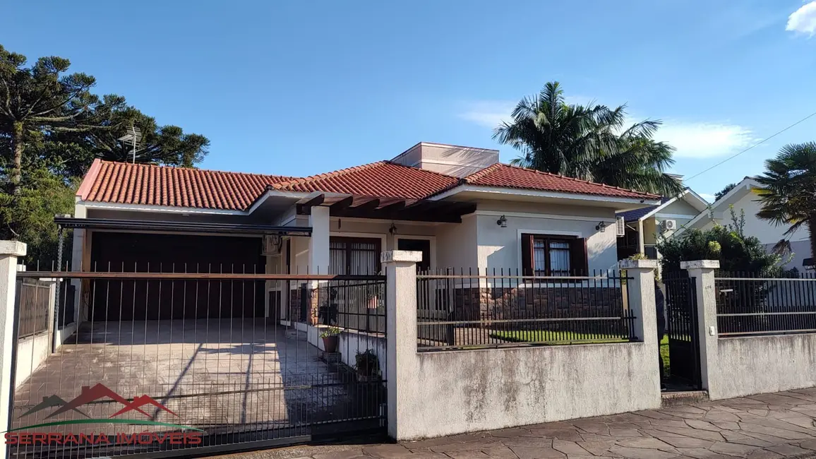 Foto 1 de Casa com 3 quartos à venda, 179m2 em Nova Petropolis - RS