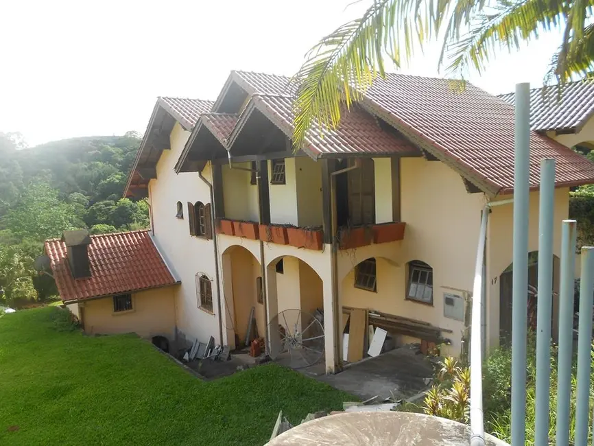 Foto 5 de Casa com 5 quartos à venda, 320m2 em Nova Petropolis - RS
