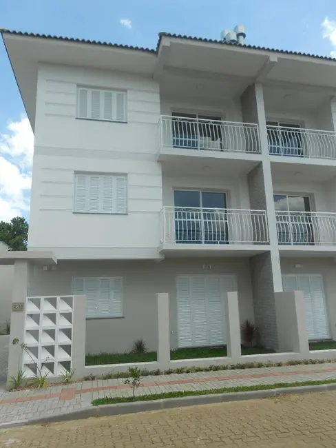 Foto 2 de Apartamento com 2 quartos à venda, 80m2 em Nova Petropolis - RS