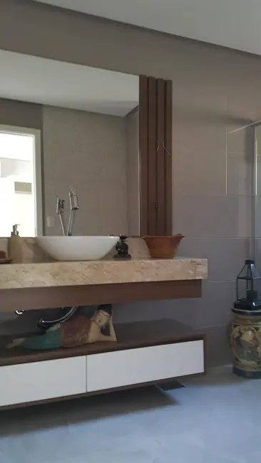 Casa com 3 quartos à venda, 301m2 em Picada Cafe - RS - imagem 7 Foto 7 de Casa com 3 quartos à venda, 301m2 em Picada Cafe - RS