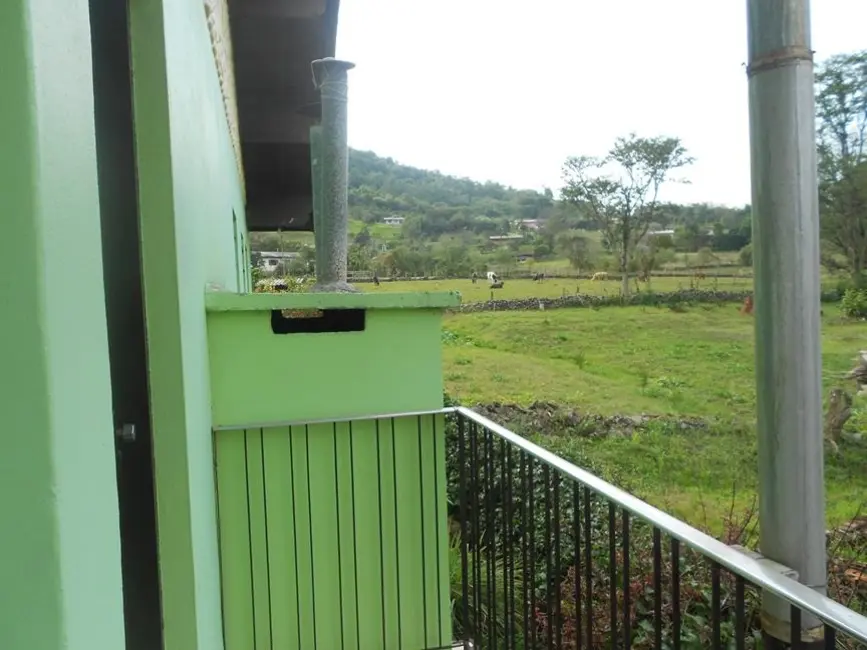 Casa com 4 quartos à venda, 250m2 em Centro, Picada Cafe - RS - imagem 5 Foto 5 de Casa com 4 quartos à venda, 250m2 em Centro, Picada Cafe - RS