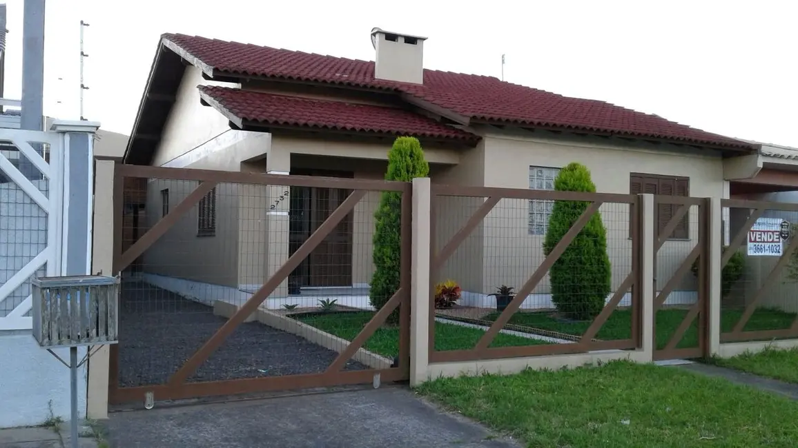 Foto 2 de Casa com 3 quartos à venda, 112m2 em Tramandai - RS