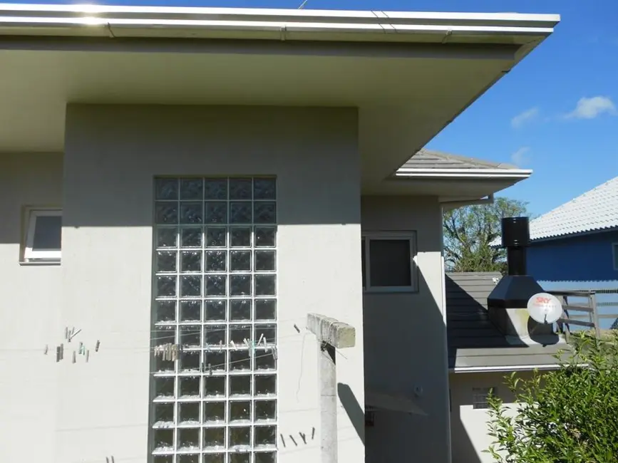 Casa com 3 quartos à venda, 210m2 em Nova Petropolis - RS - imagem 8 Foto 8 de Casa com 3 quartos à venda, 210m2 em Nova Petropolis - RS