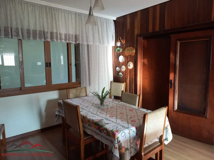 Foto 6 de Casa com 5 quartos à venda, 272m2 em Nova Petropolis - RS