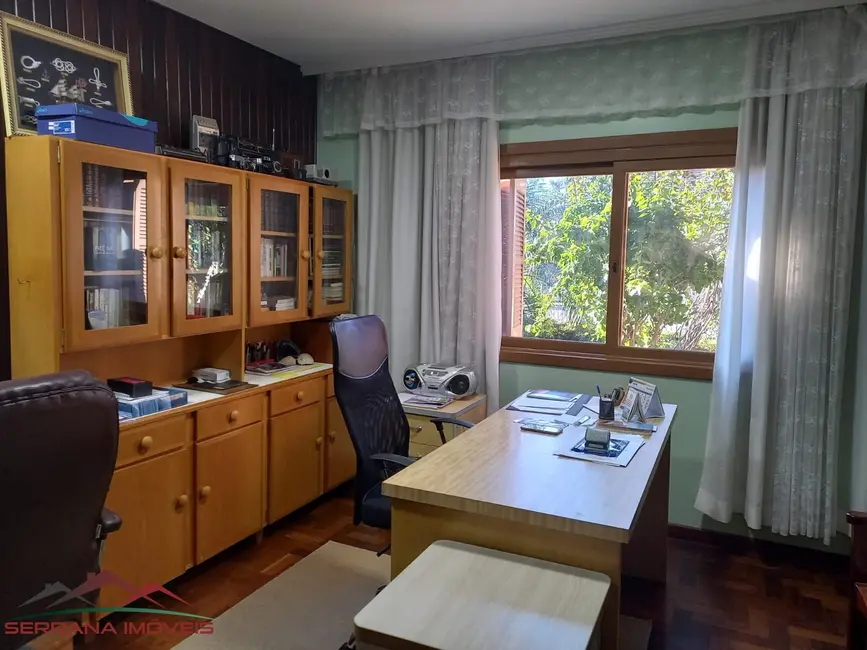 Foto 9 de Casa com 5 quartos à venda, 272m2 em Nova Petropolis - RS