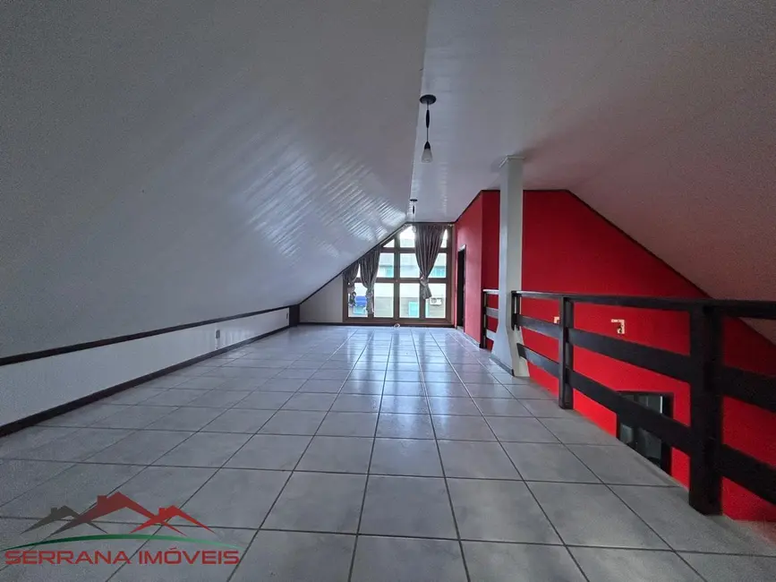 Foto 4 de Casa com 5 quartos à venda, 450m2 em Nova Petropolis - RS