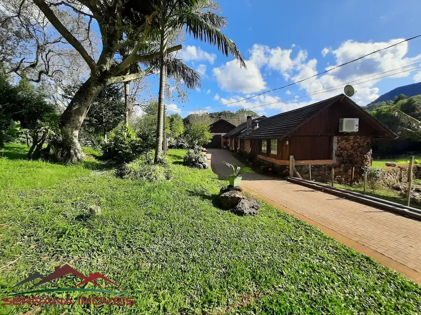 Sítio / Rancho com 3 quartos à venda, 445m2 em Nova Petropolis - RS - imagem 3 Foto 3 de Sítio / Rancho com 3 quartos à venda, 445m2 em Nova Petropolis - RS