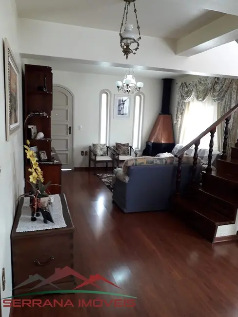 Foto 4 de Casa com 4 quartos à venda, 231m2 em Nova Petropolis - RS