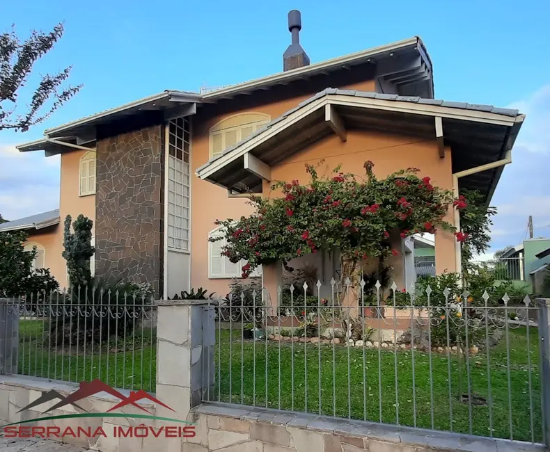 Foto 1 de Casa com 4 quartos à venda, 231m2 em Nova Petropolis - RS