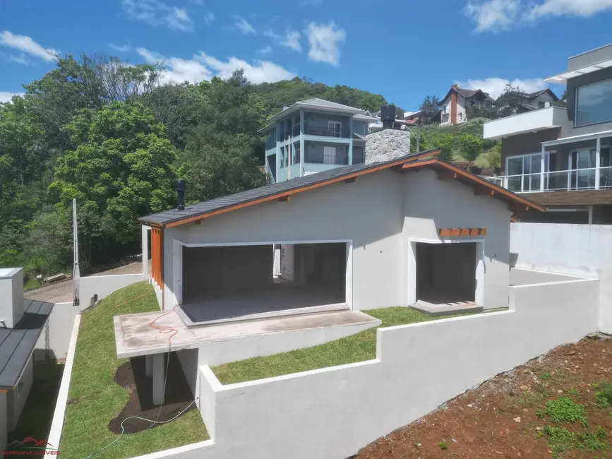 Foto 5 de Casa com 2 quartos à venda, 165m2 em Nova Petropolis - RS