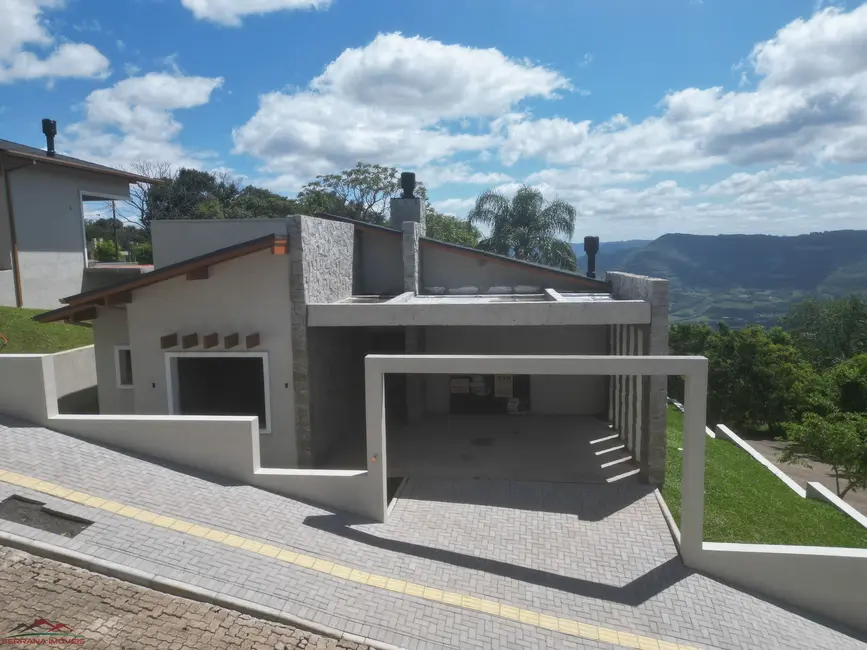 Casa com 2 quartos à venda, 168m2 em Nova Petropolis - RS - imagem 4 Foto 4 de Casa com 2 quartos à venda, 168m2 em Nova Petropolis - RS