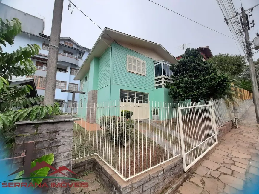 Foto 1 de Casa com 5 quartos à venda, 140m2 em Nova Petropolis - RS