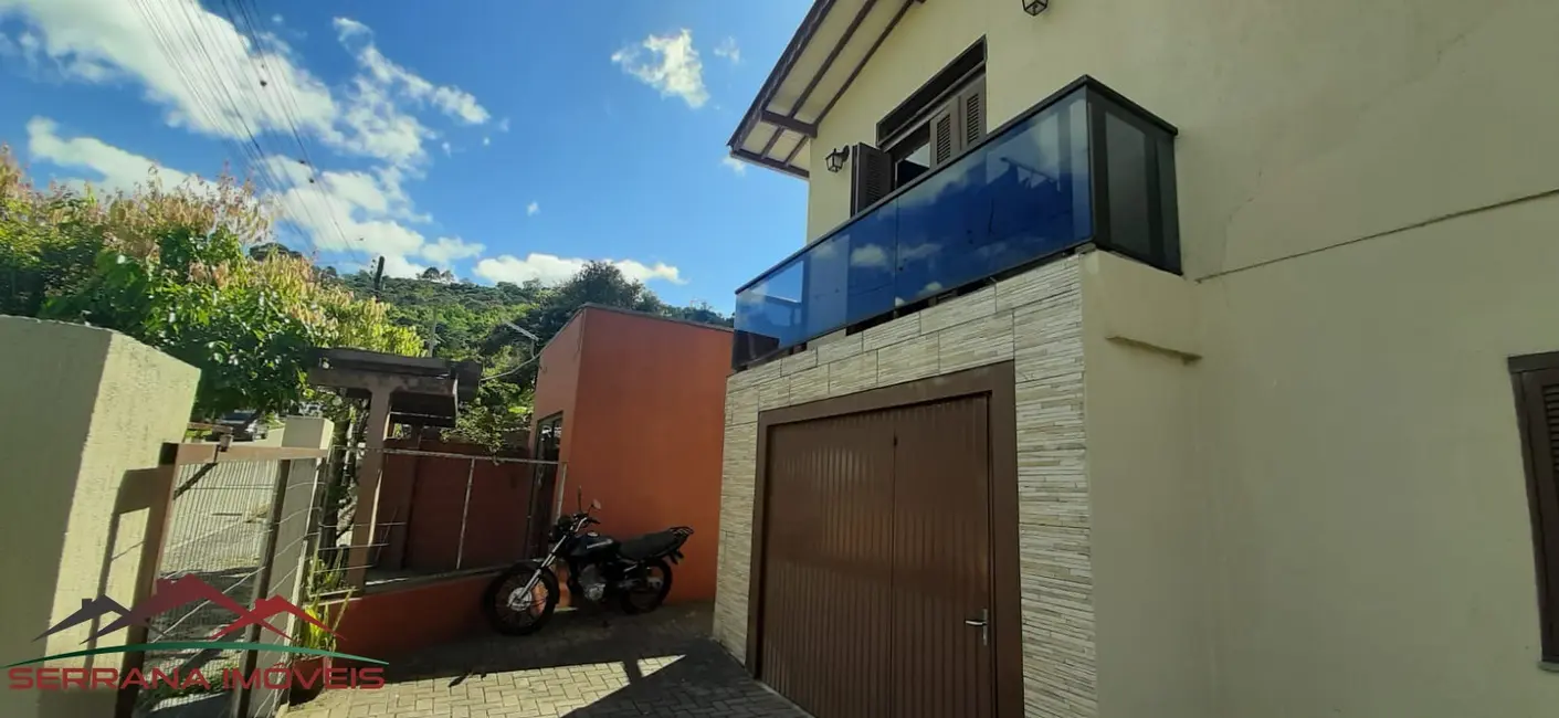 Casa com 3 quartos à venda, 180m2 em Nova Petropolis - RS - imagem 9 Foto 9 de Casa com 3 quartos à venda, 180m2 em Nova Petropolis - RS