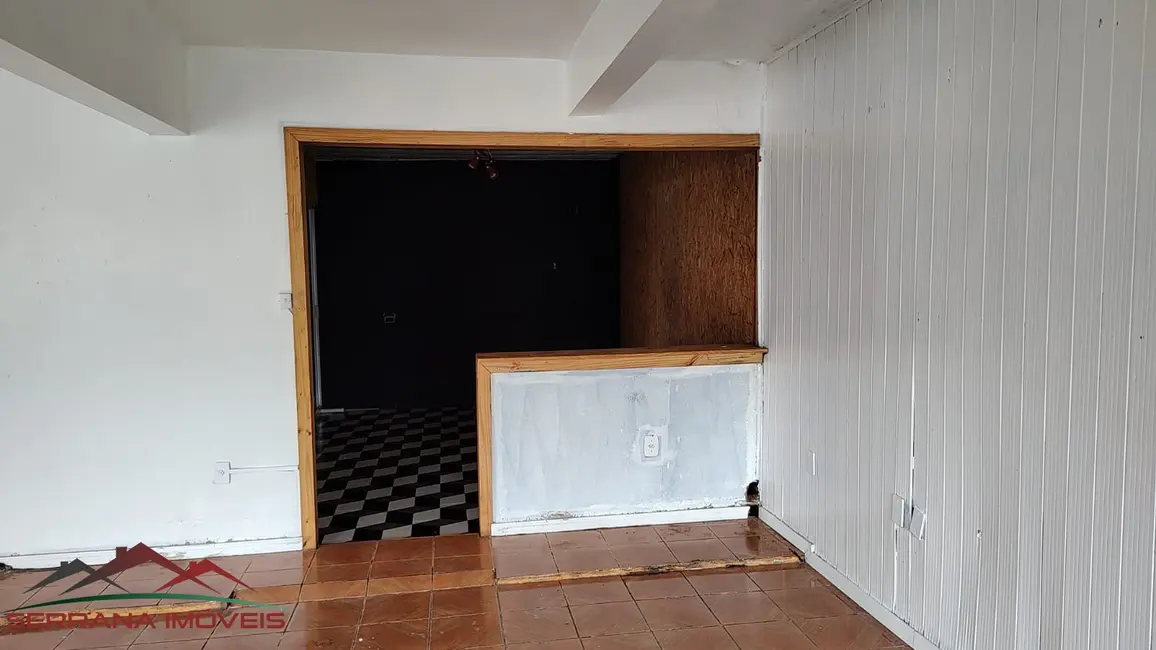 Sala Comercial para alugar, 70m2 em Centro, Nova Petropolis - RS - imagem 8 Foto 8 de Sala Comercial para alugar, 70m2 em Centro, Nova Petropolis - RS