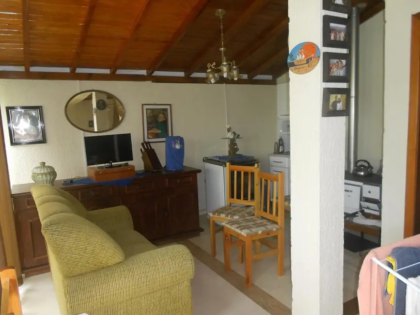 Foto 3 de Casa com 4 quartos à venda, 180m2 em Nova Petropolis - RS