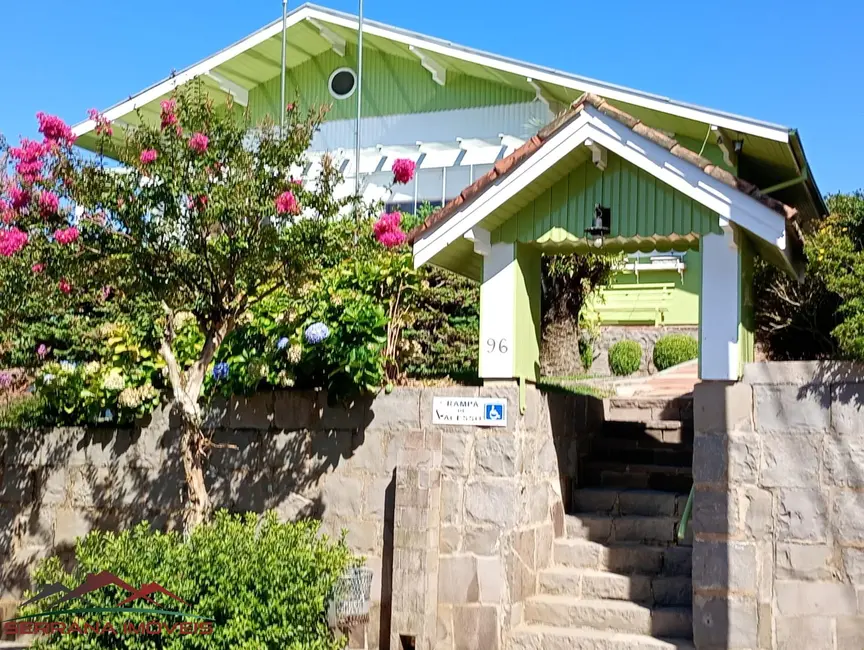 Sala Comercial para alugar, 212m2 em Centro, Nova Petropolis - RS - imagem 1 Foto 1 de Sala Comercial para alugar, 212m2 em Centro, Nova Petropolis - RS