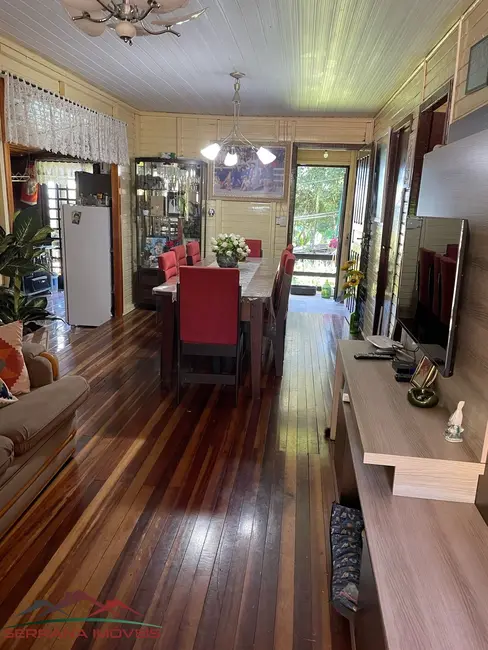 Sítio / Rancho com 3 quartos à venda, 96m2 em Picada Cafe - RS - imagem 5 Foto 5 de Sítio / Rancho com 3 quartos à venda, 96m2 em Picada Cafe - RS