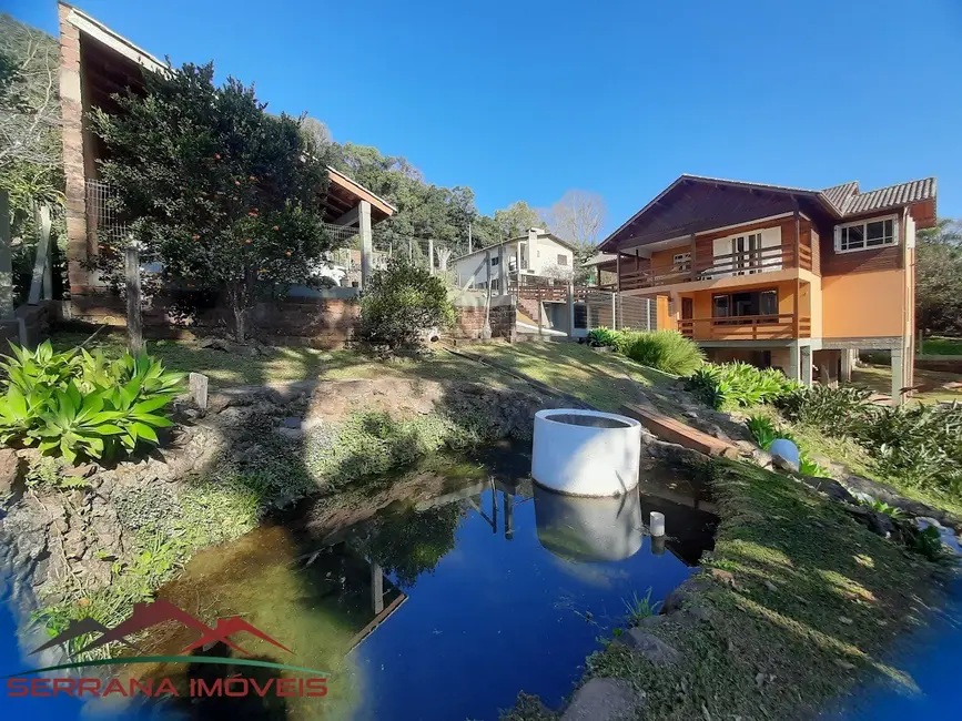 Foto 1 de Casa com 4 quartos para alugar, 320m2 em Nova Petropolis - RS