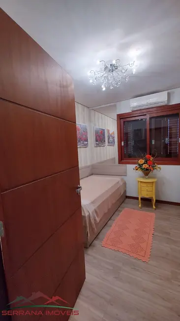 Casa com 3 quartos à venda, 169m2 em Nova Petropolis - RS - imagem 6 Foto 6 de Casa com 3 quartos à venda, 169m2 em Nova Petropolis - RS