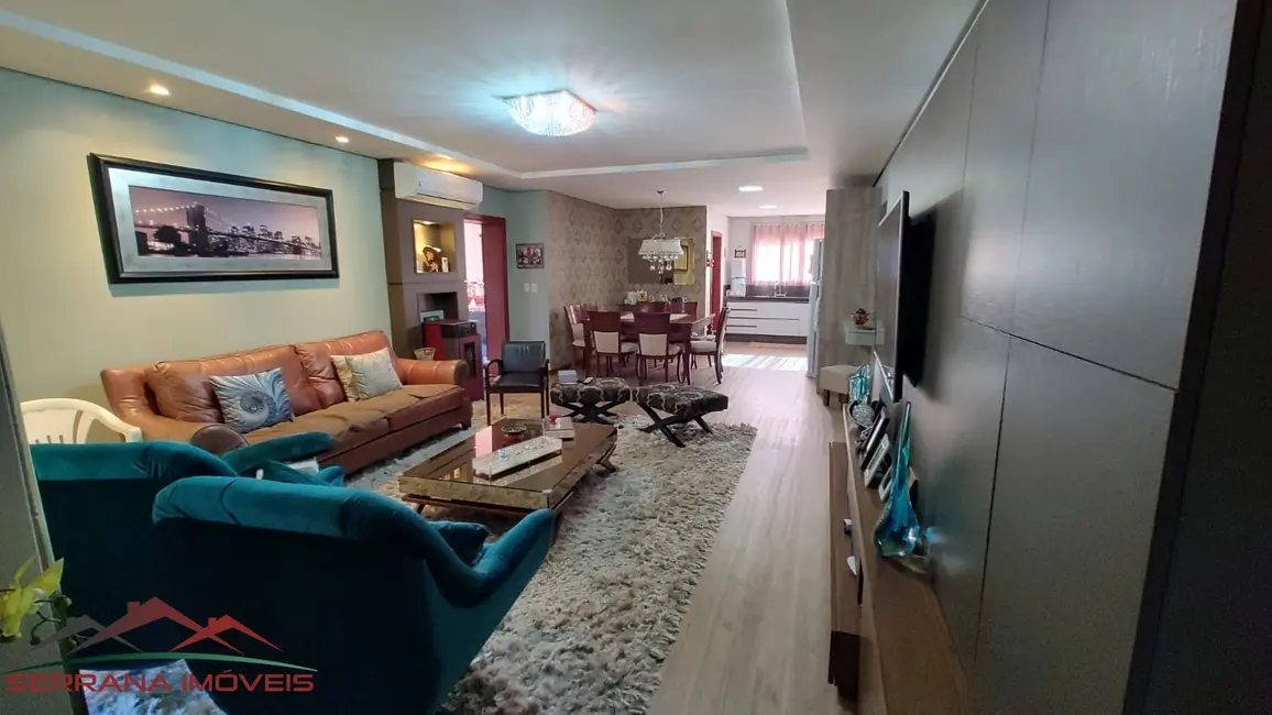 Casa com 3 quartos à venda, 169m2 em Nova Petropolis - RS - imagem 2 Foto 2 de Casa com 3 quartos à venda, 169m2 em Nova Petropolis - RS