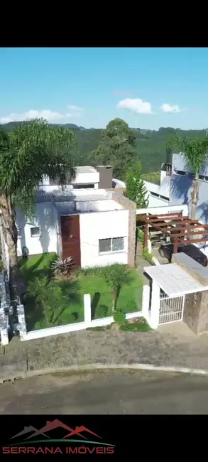 Foto 2 de Casa com 3 quartos à venda, 233m2 em Nova Petropolis - RS