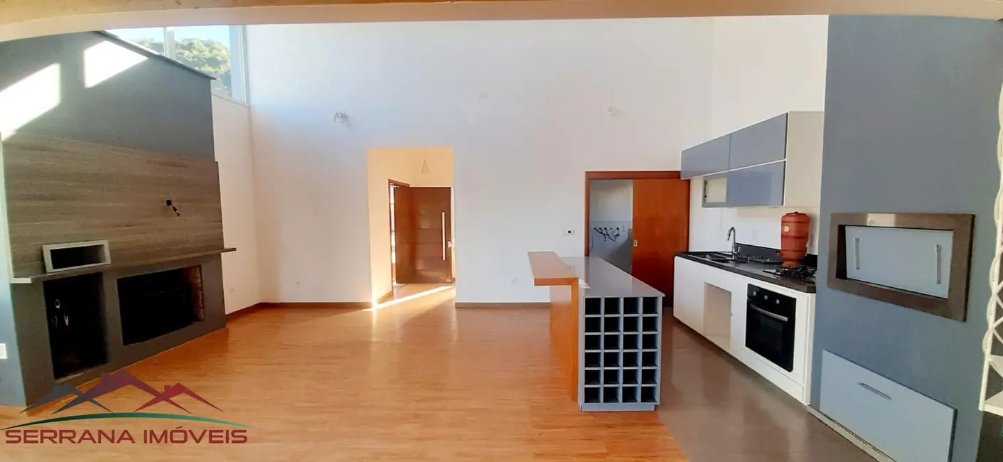 Foto 5 de Casa com 2 quartos à venda, 141m2 em Nova Petropolis - RS