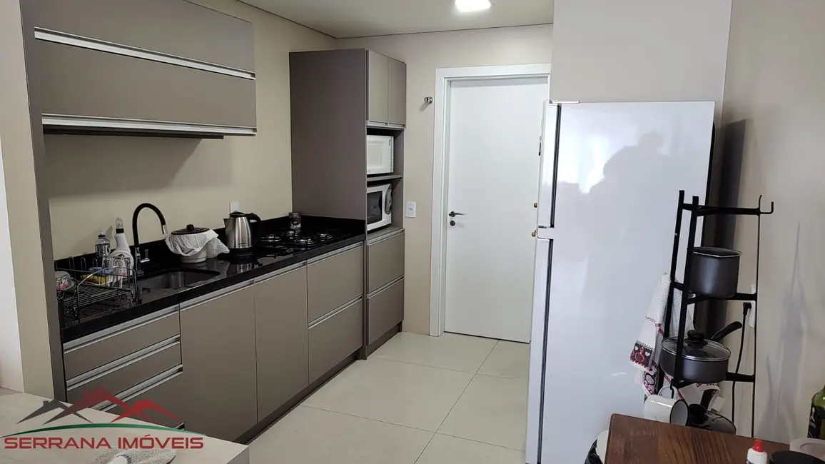Apartamento com 2 quartos para alugar, 110m2 em Centro, Nova Petropolis - RS - imagem 7 Foto 7 de Apartamento com 2 quartos para alugar, 110m2 em Centro, Nova Petropolis - RS
