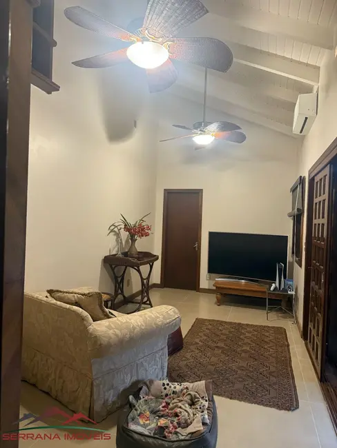 Casa com 2 quartos à venda, 357m2 em Canela - RS - imagem 3 Foto 3 de Casa com 2 quartos à venda, 357m2 em Canela - RS