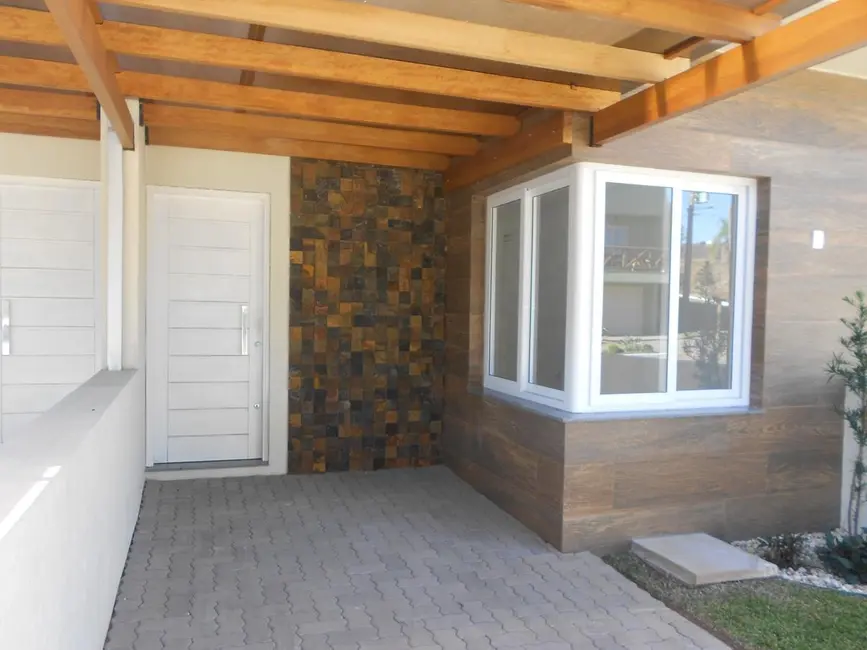 Foto 1 de Casa com 2 quartos para alugar, 102m2 em Nova Petropolis - RS