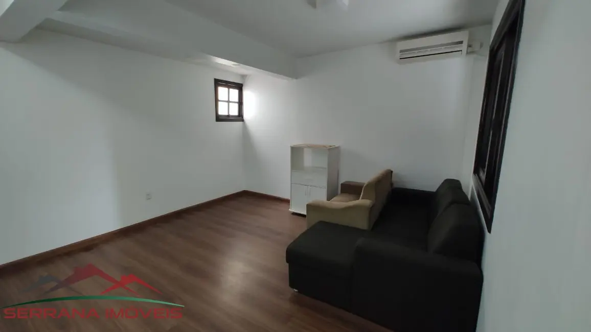 Apartamento com 3 quartos para alugar, 120m2 em Centro, Nova Petropolis - RS - imagem 8 Foto 8 de Apartamento com 3 quartos para alugar, 120m2 em Centro, Nova Petropolis - RS