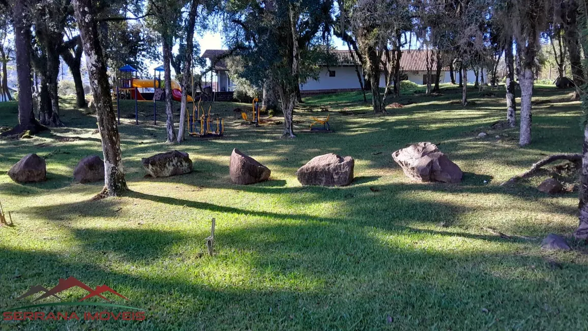 Foto 2 de Casa de Condomínio com 2 quartos à venda, 80m2 em Nova Petropolis - RS