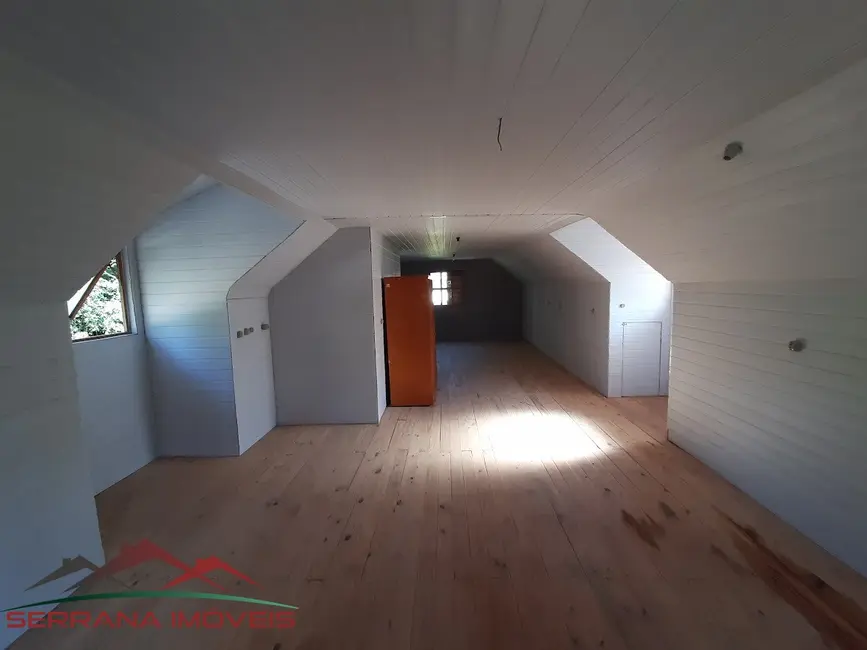 Casa com 2 quartos para alugar, 151m2 em Nova Petropolis - RS - imagem 3 Foto 3 de Casa com 2 quartos para alugar, 151m2 em Nova Petropolis - RS