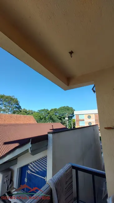 Apartamento com 2 quartos para alugar, 70m2 em Centro, Nova Petropolis - RS - imagem 2 Foto 2 de Apartamento com 2 quartos para alugar, 70m2 em Centro, Nova Petropolis - RS