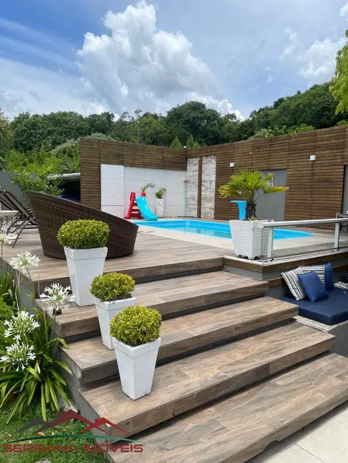 Foto 1 de Casa com 3 quartos à venda, 220m2 em Nova Petropolis - RS