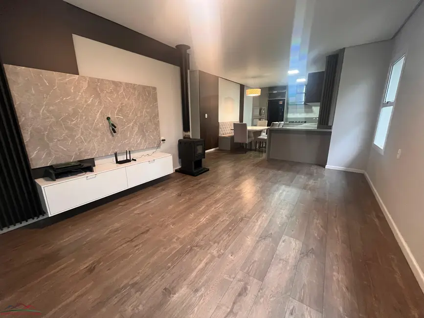 Foto 4 de Casa com 2 quartos à venda, 194m2 em Nova Petropolis - RS