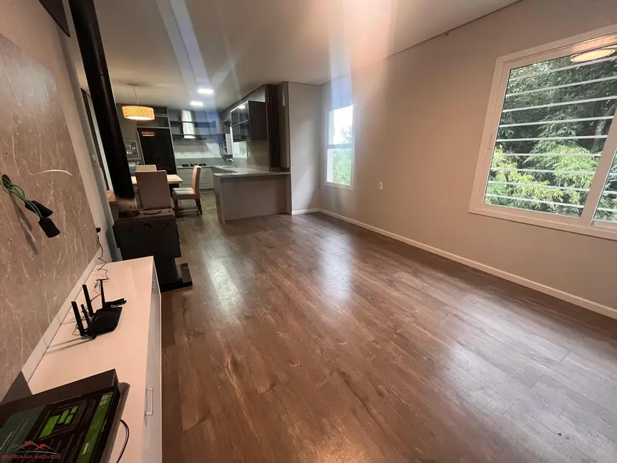 Foto 5 de Casa com 2 quartos à venda, 194m2 em Nova Petropolis - RS