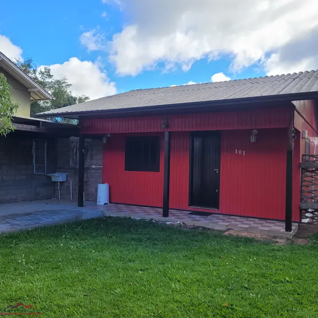 Casa com 2 quartos para alugar, 70m2 em Nova Petropolis - RS - imagem 1 Foto 1 de Casa com 2 quartos para alugar, 70m2 em Nova Petropolis - RS