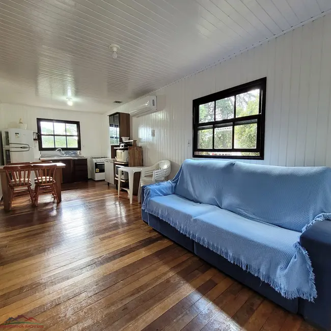 Casa com 2 quartos para alugar, 70m2 em Nova Petropolis - RS - imagem 2 Foto 2 de Casa com 2 quartos para alugar, 70m2 em Nova Petropolis - RS