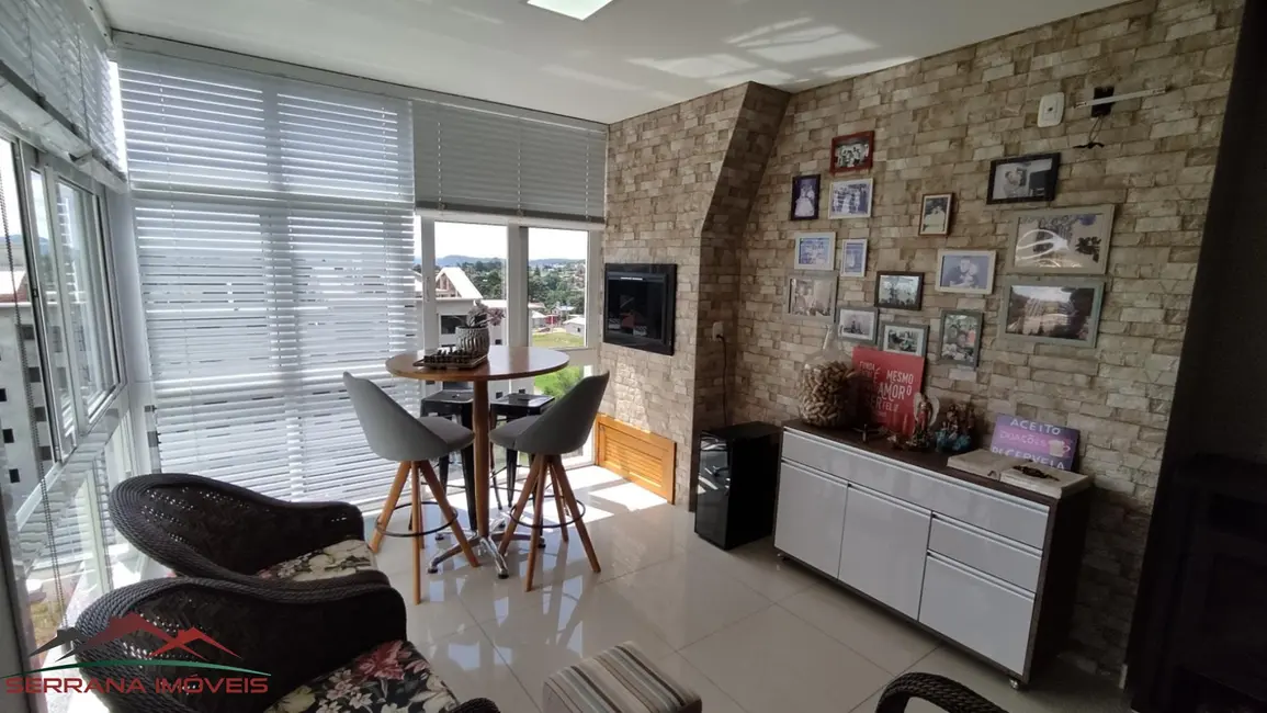 Foto 1 de Apartamento com 3 quartos à venda, 160m2 em Nova Petropolis - RS