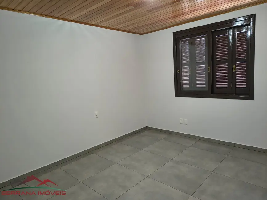 Apartamento com 2 quartos para alugar, 80m2 em Nova Petropolis - RS - imagem 3 Foto 3 de Apartamento com 2 quartos para alugar, 80m2 em Nova Petropolis - RS