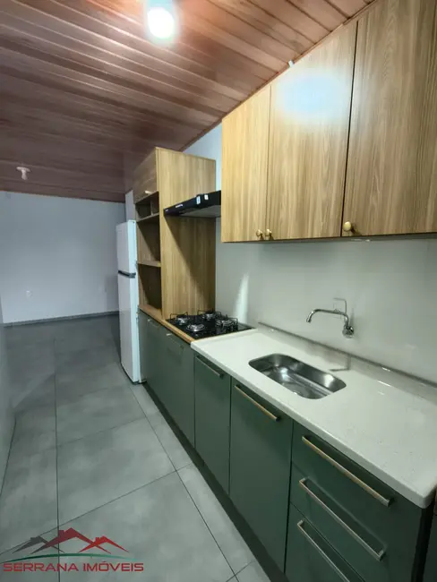 Apartamento com 2 quartos para alugar, 80m2 em Nova Petropolis - RS - imagem 2 Foto 2 de Apartamento com 2 quartos para alugar, 80m2 em Nova Petropolis - RS