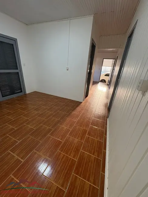 Casa com 3 quartos à venda, 138m2 em Picada Cafe - RS - imagem 4 Foto 4 de Casa com 3 quartos à venda, 138m2 em Picada Cafe - RS