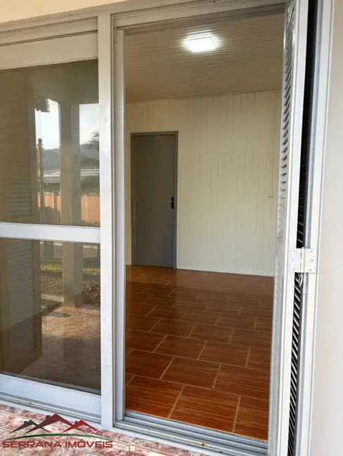 Casa com 3 quartos à venda, 138m2 em Picada Cafe - RS - imagem 8 Foto 8 de Casa com 3 quartos à venda, 138m2 em Picada Cafe - RS