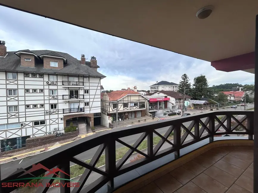 Apartamento com 3 quartos para alugar, 115m2 em Centro, Nova Petropolis - RS - imagem 3 Foto 3 de Apartamento com 3 quartos para alugar, 115m2 em Centro, Nova Petropolis - RS