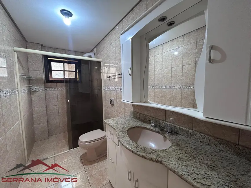 Apartamento com 3 quartos para alugar, 115m2 em Centro, Nova Petropolis - RS - imagem 8 Foto 8 de Apartamento com 3 quartos para alugar, 115m2 em Centro, Nova Petropolis - RS