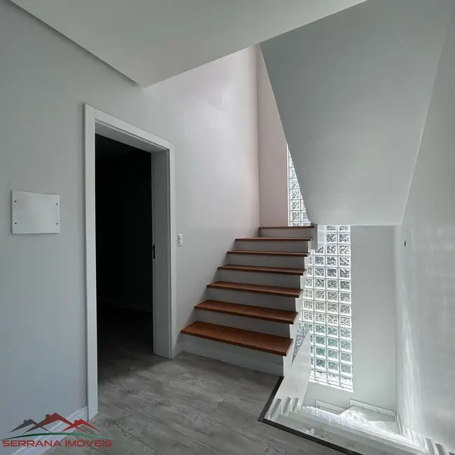 Foto 9 de Casa com 3 quartos à venda, 215m2 em Nova Petropolis - RS